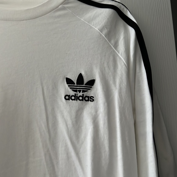 Large adidas white long sleeve tee - Picture 2 of 6